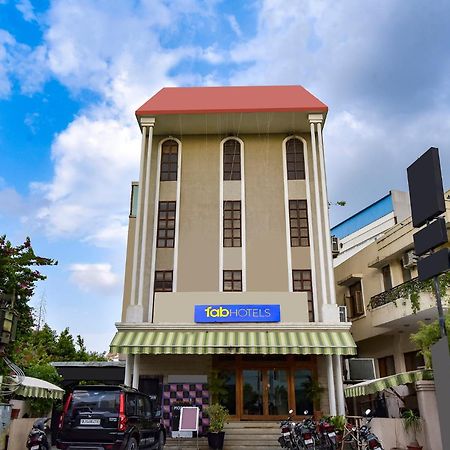 Collection O Hotel Four Boutique Kukas Exterior photo