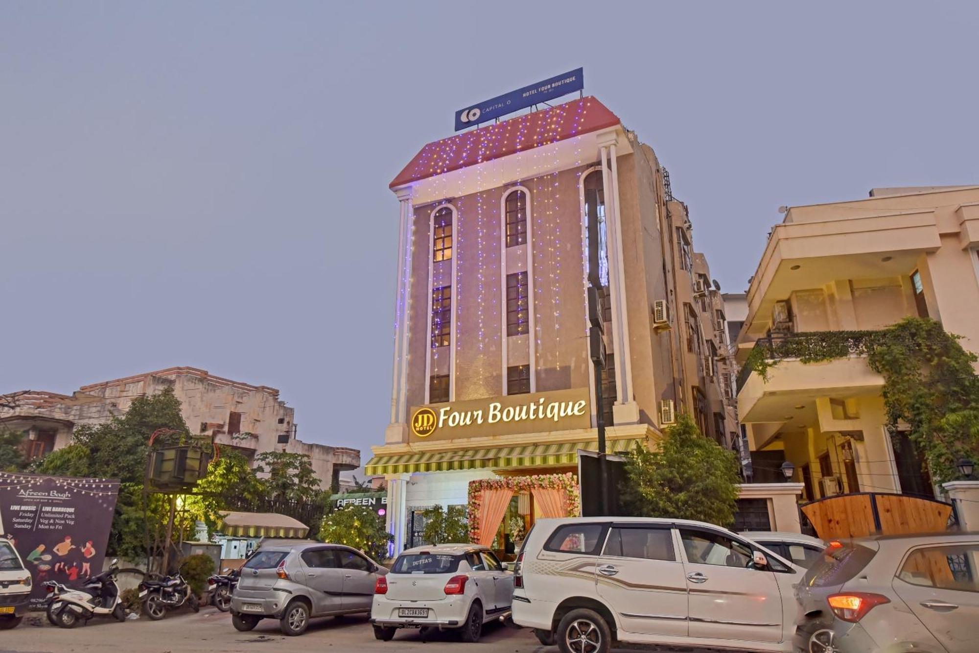 Collection O Hotel Four Boutique Kukas Exterior photo